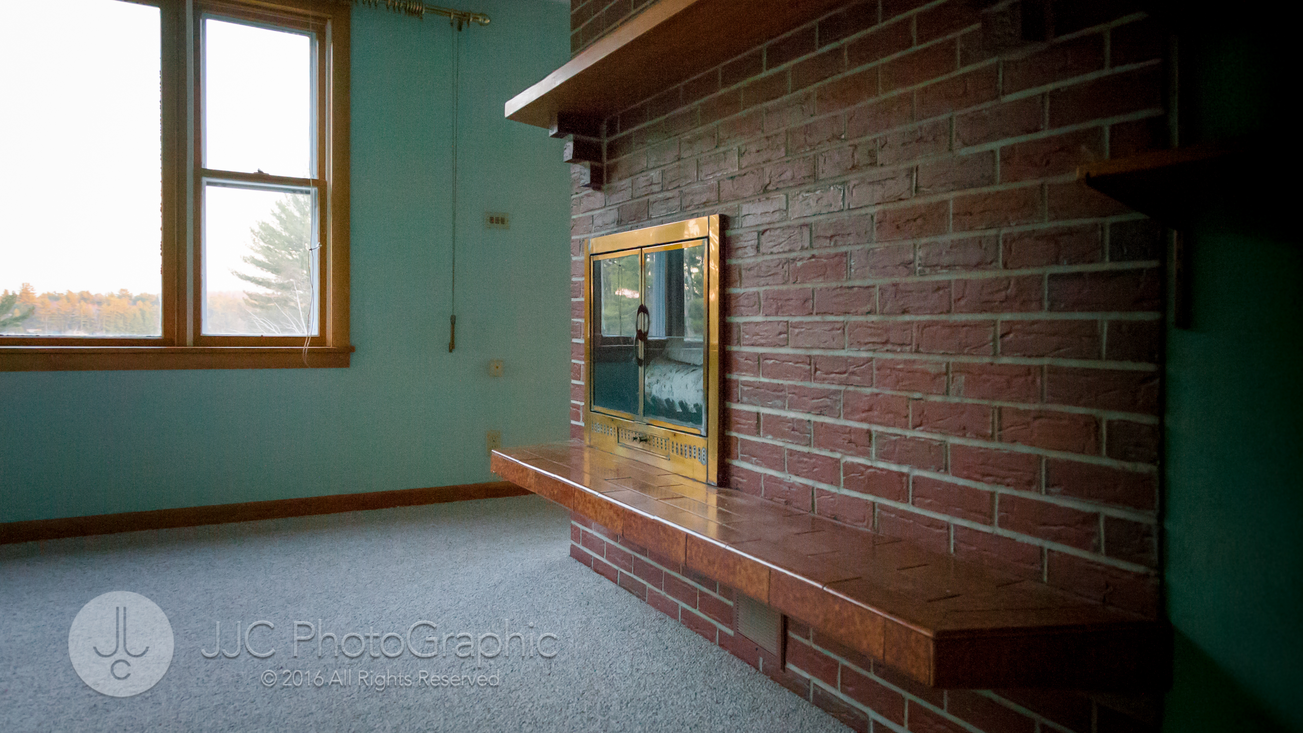 real estate photographer maine fire place-1